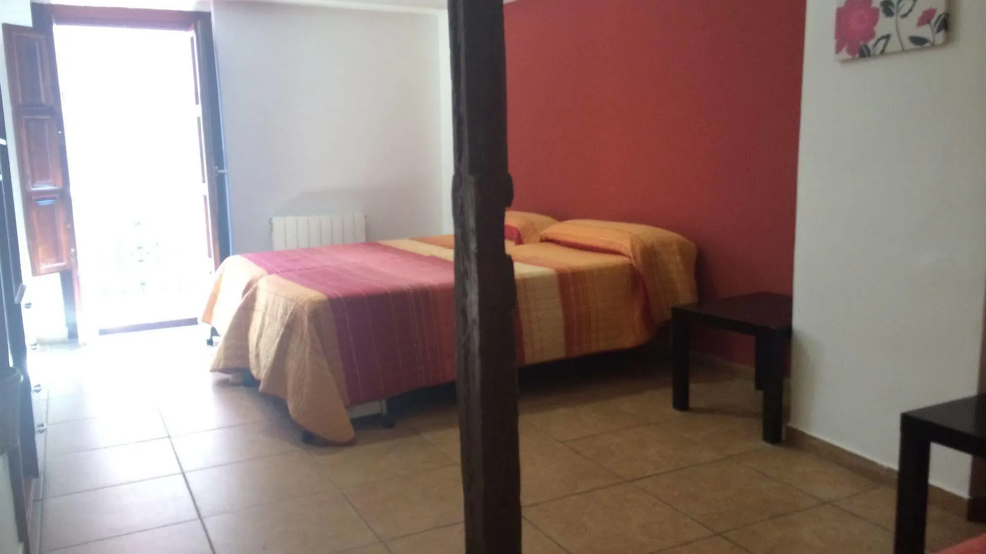 Viviendas Turisticas Vacacionales Puerta Real Granada Hotel